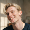 Beispielfoto eines Manns mit Pickel